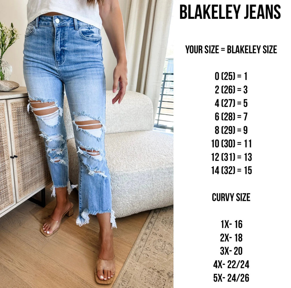 PREORDER- URBAN DISTRESSED CROP JEAN