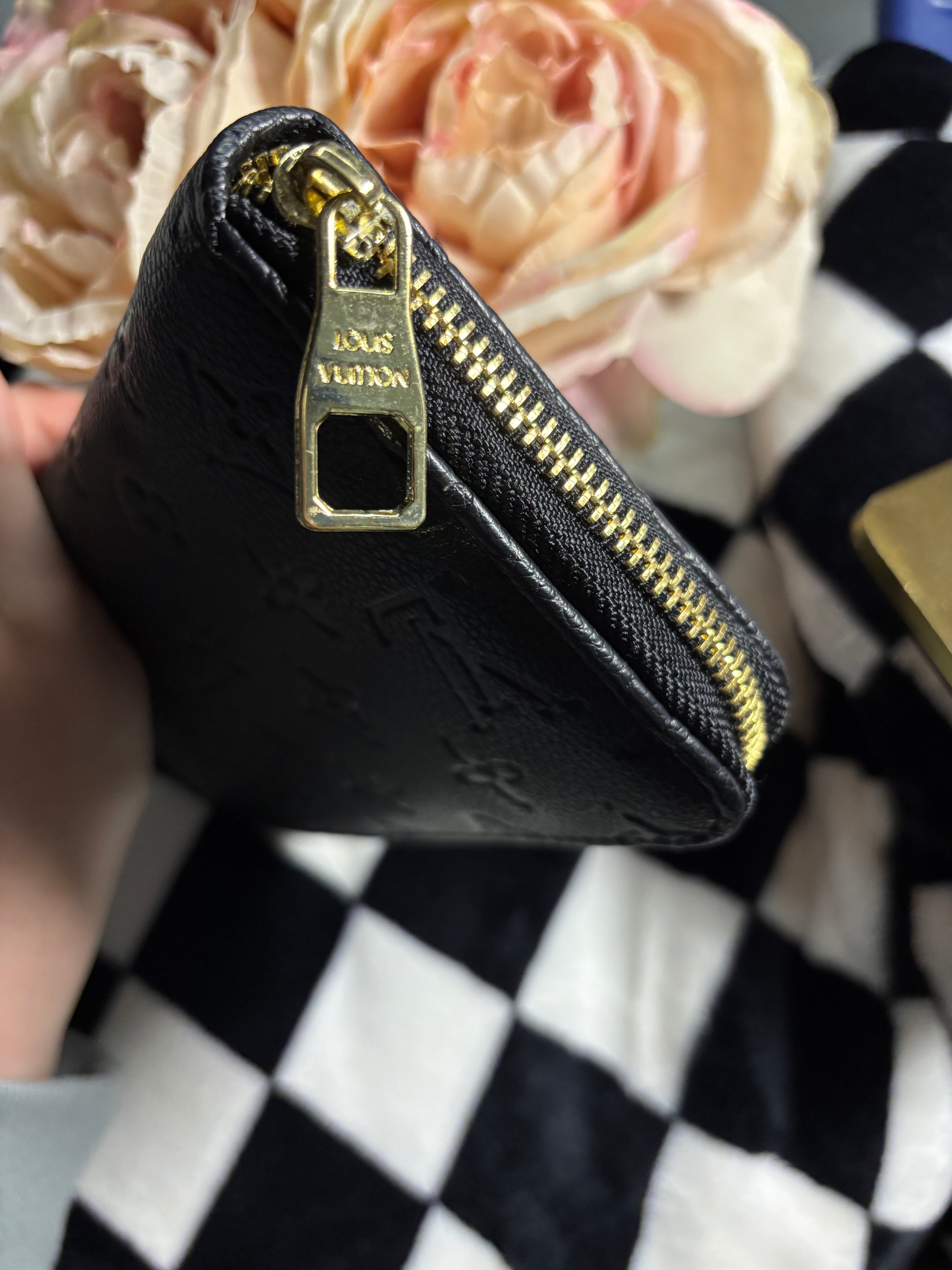 Black monogram LV large wallet - replica