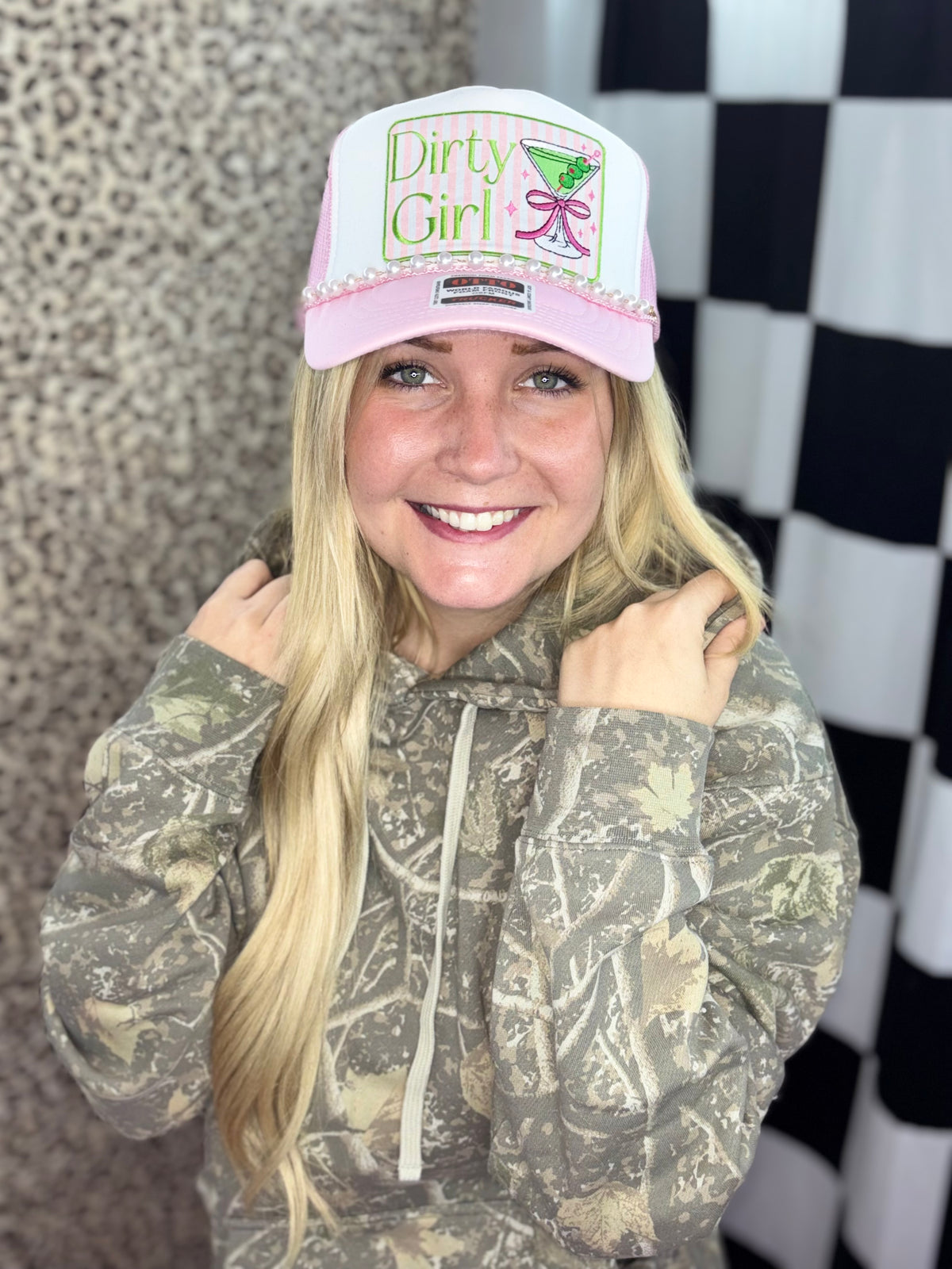 Dirty girl hat with patch