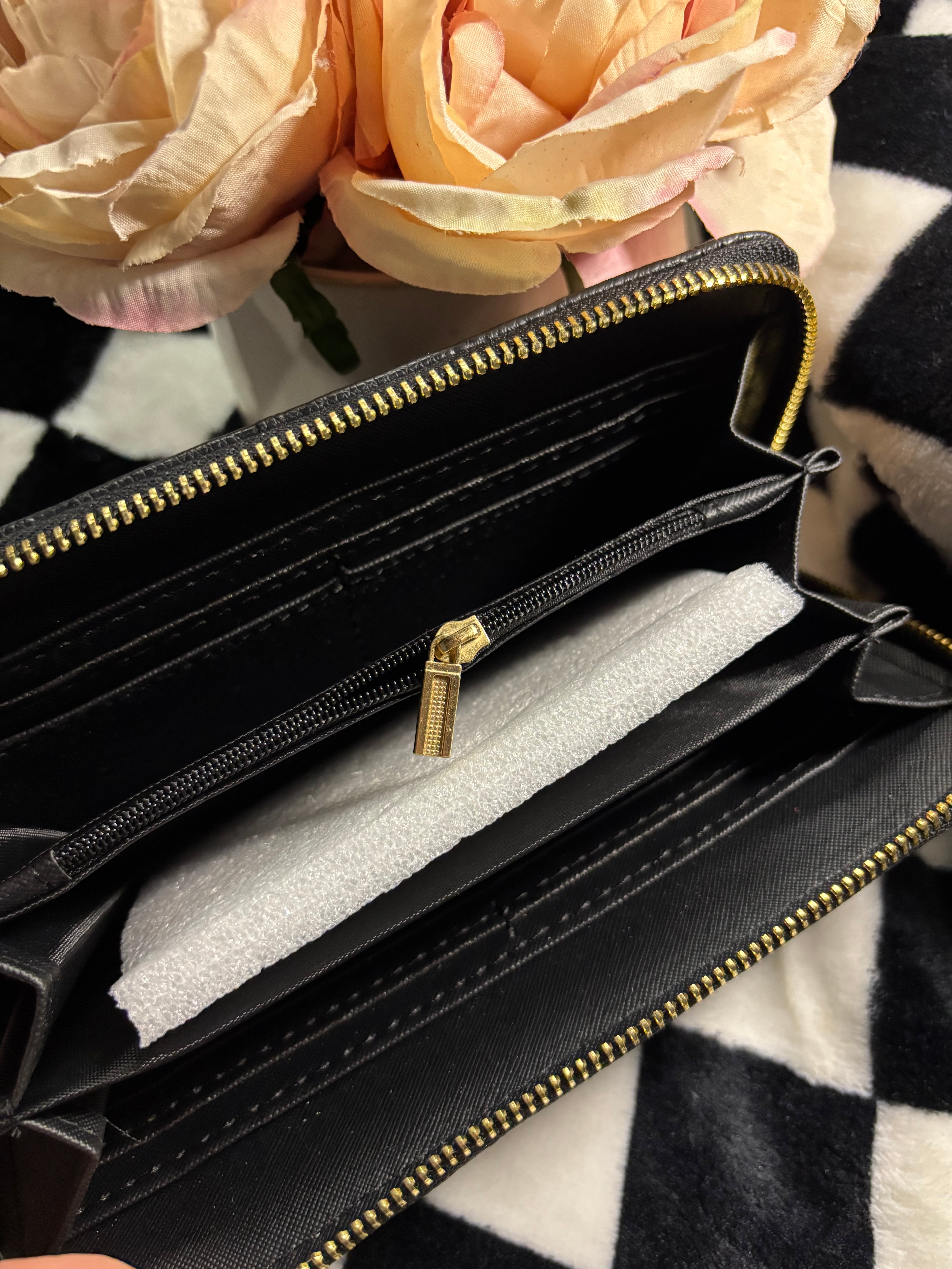 LV Wallet Dupe - Black Monogram