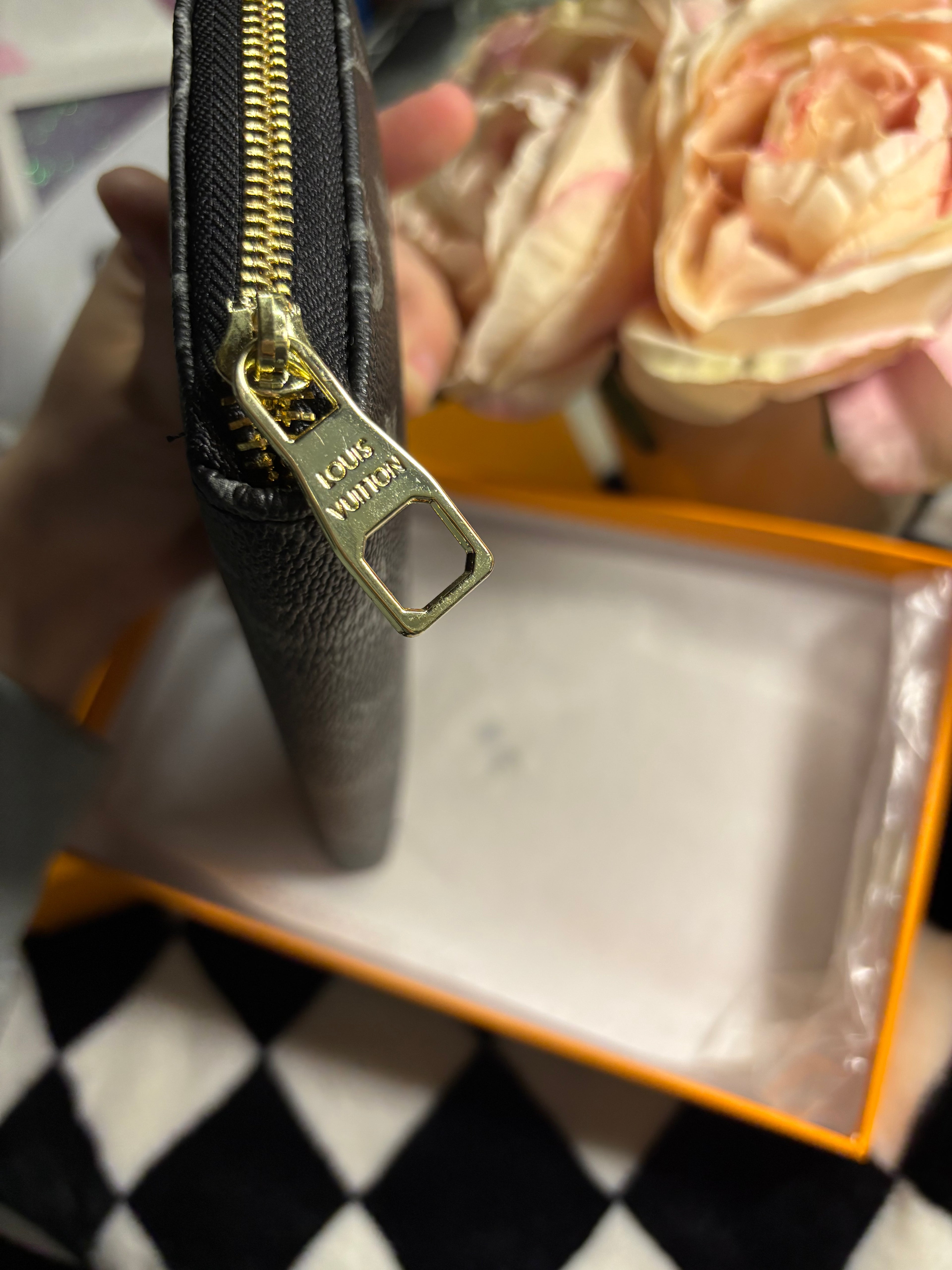 Black with gray monogram large LV wallet - replica