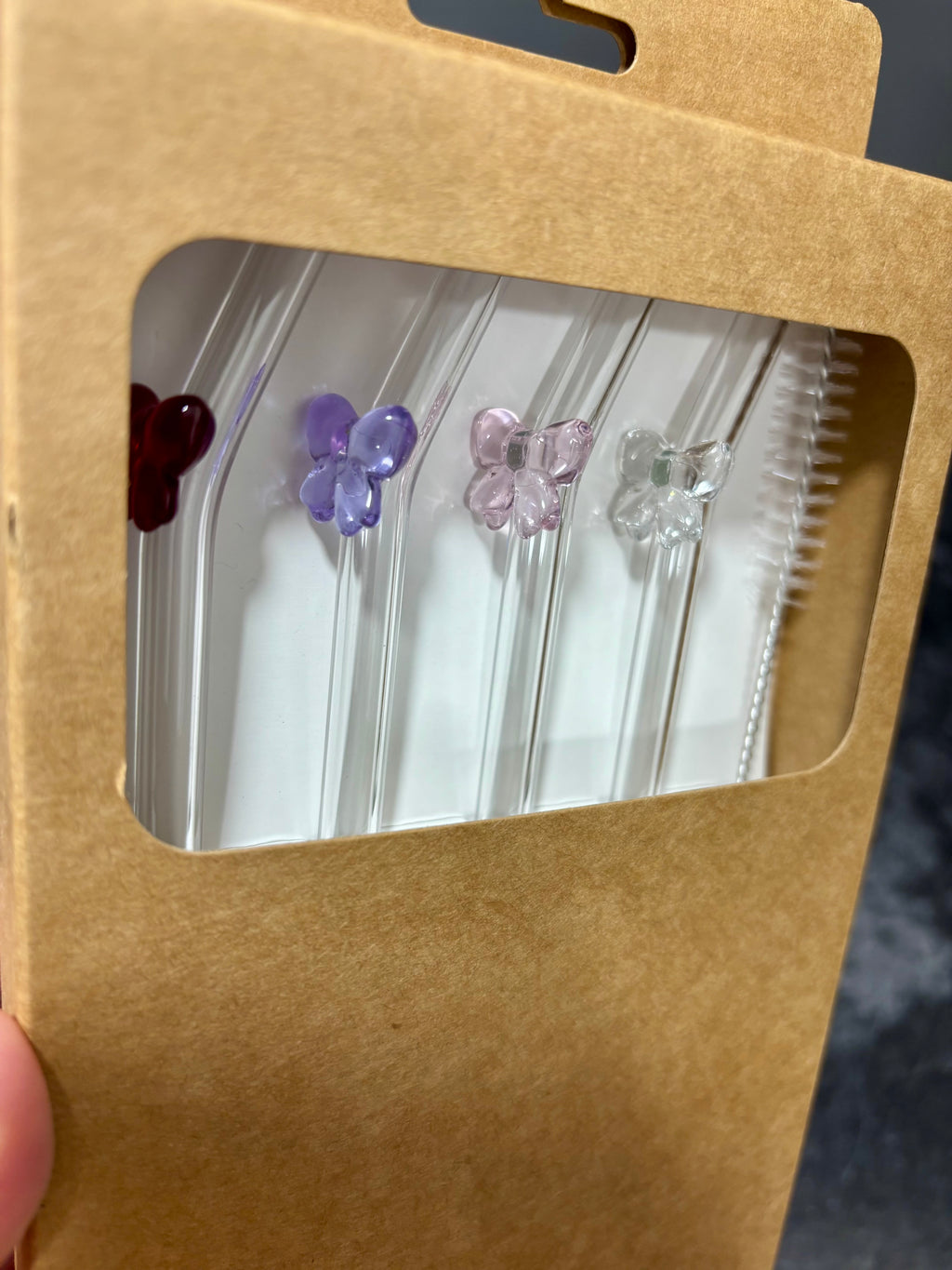 Glass bow straws
