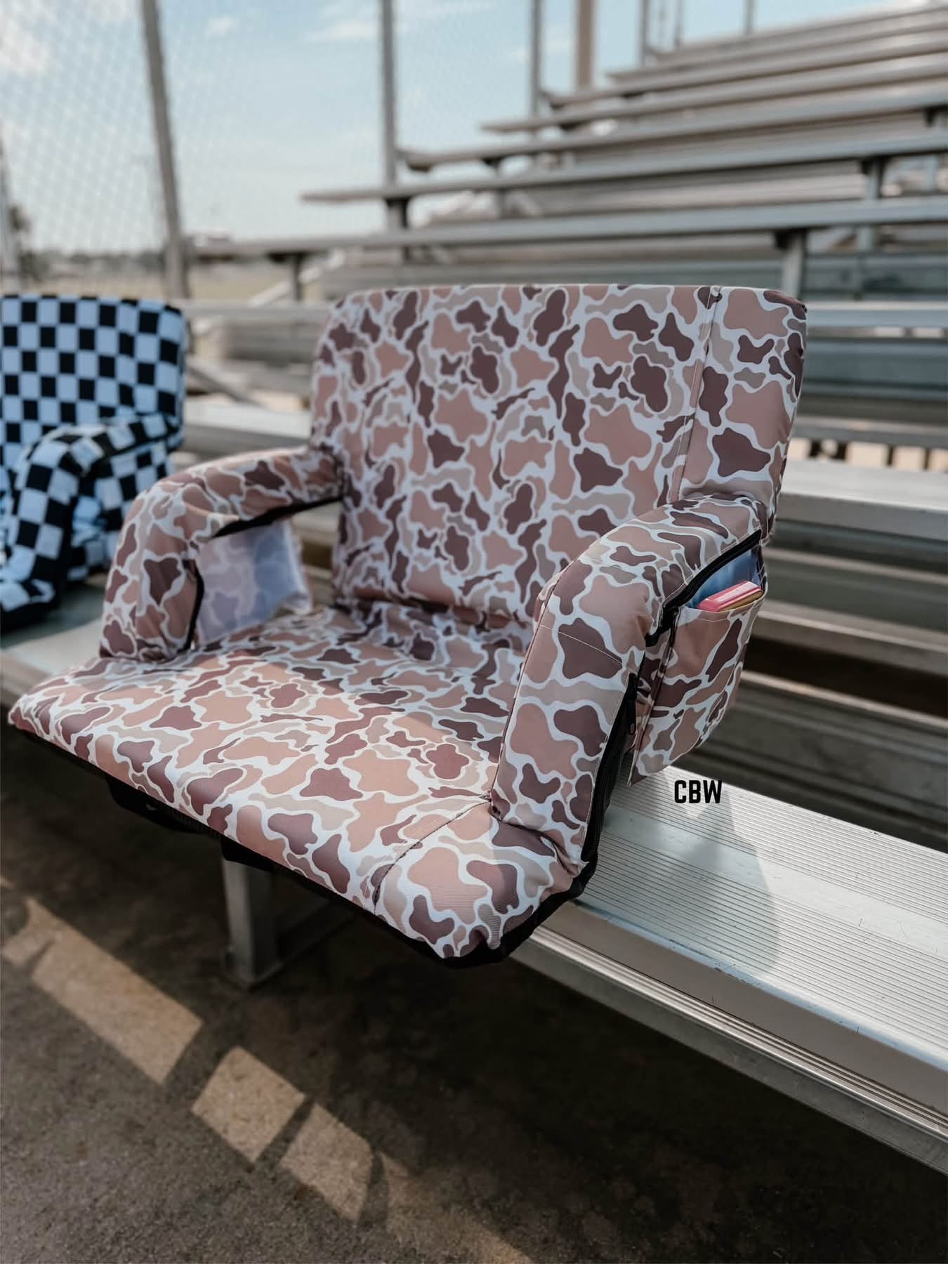 LUXURY HEATED STADIUM CHAIRS