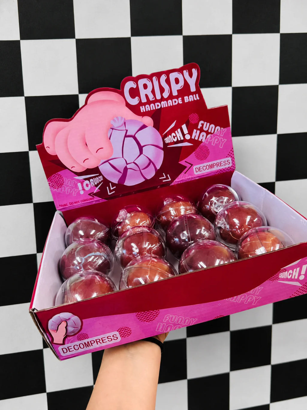 Crackle ball squish