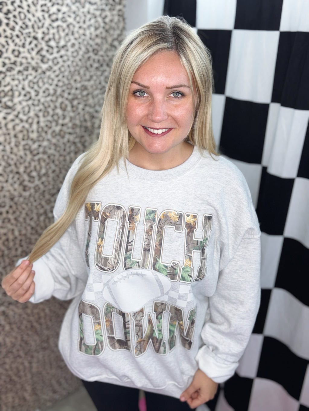 Camo touch down graphic crewneck sweatshirt