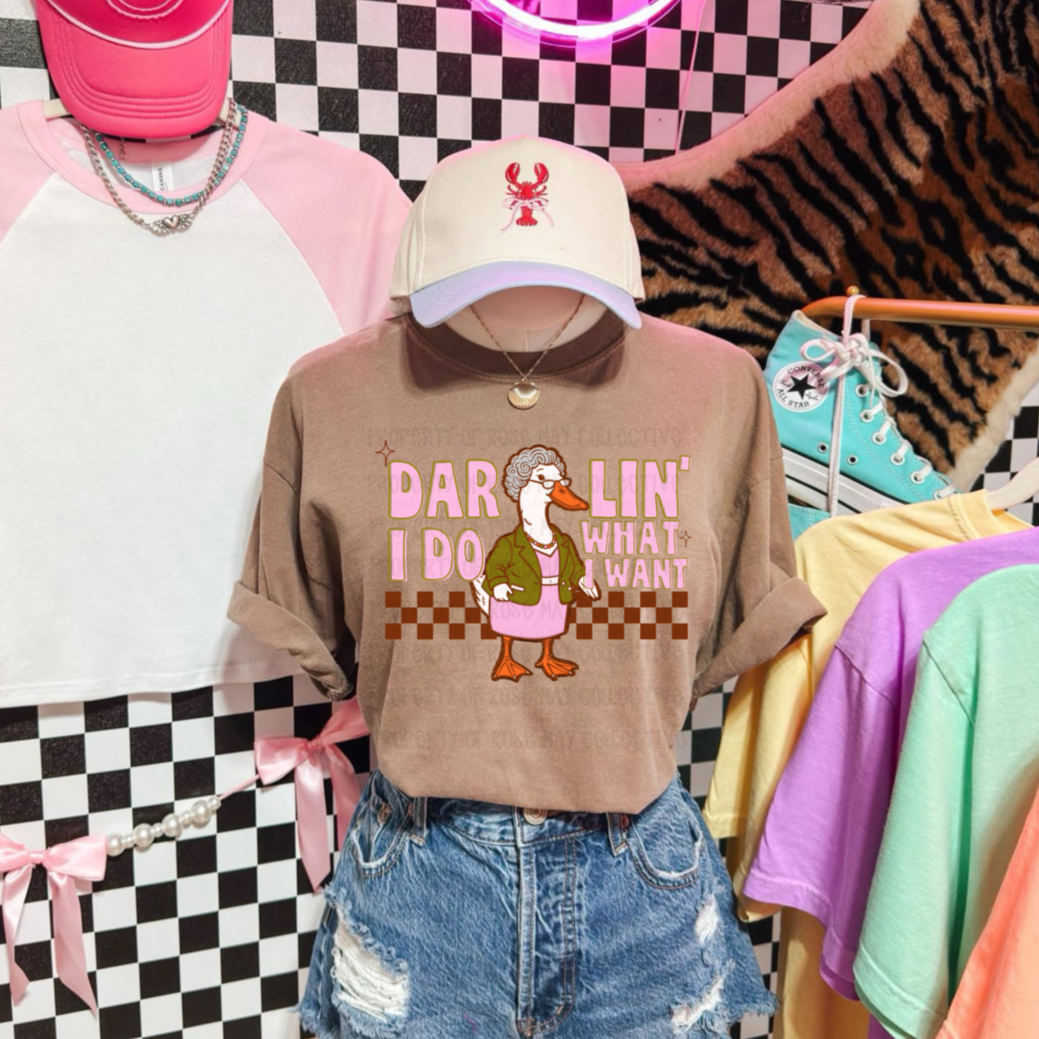 Darlin’ goose graphic tee