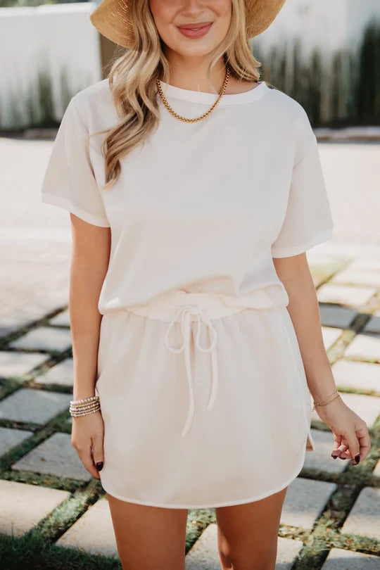 Beige and White Contrast Matching Skirt Set